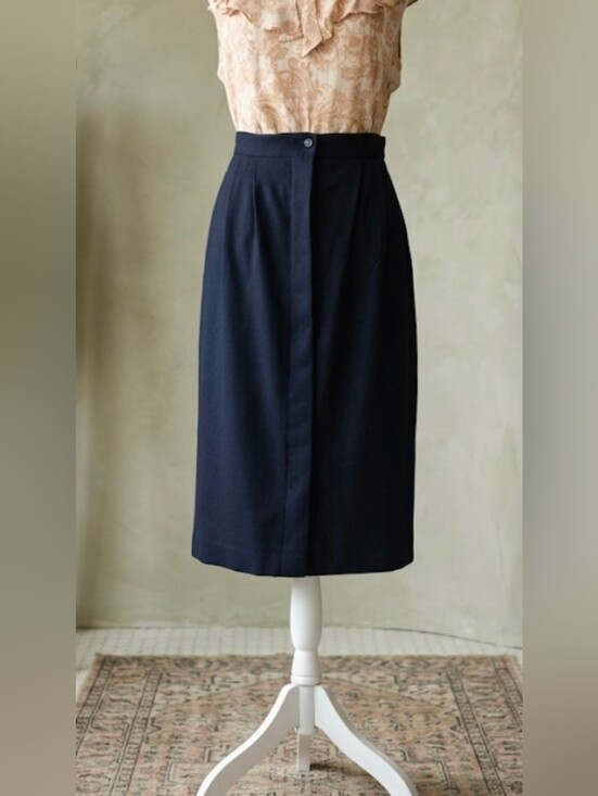 Giorgio Sant Angelo Dresses & Skirts - Vintage Giorgio Sant’Angelo Navy 100% Wool Pencil Skirt 8 Button Modest Academia
